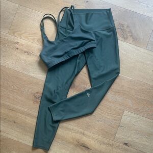 Alo Yoga Sports Bra and Airlift Leggings Set